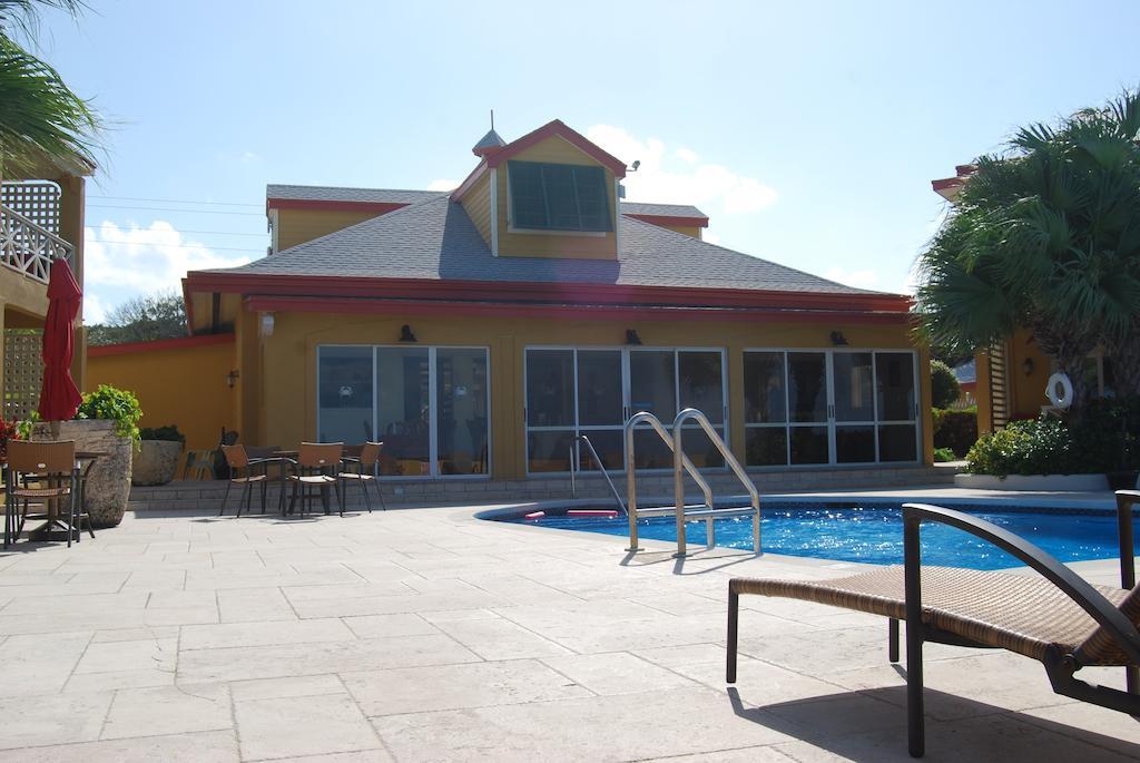 Augusta Bay Bahamas, Exuma Hotel George Town Exterior foto