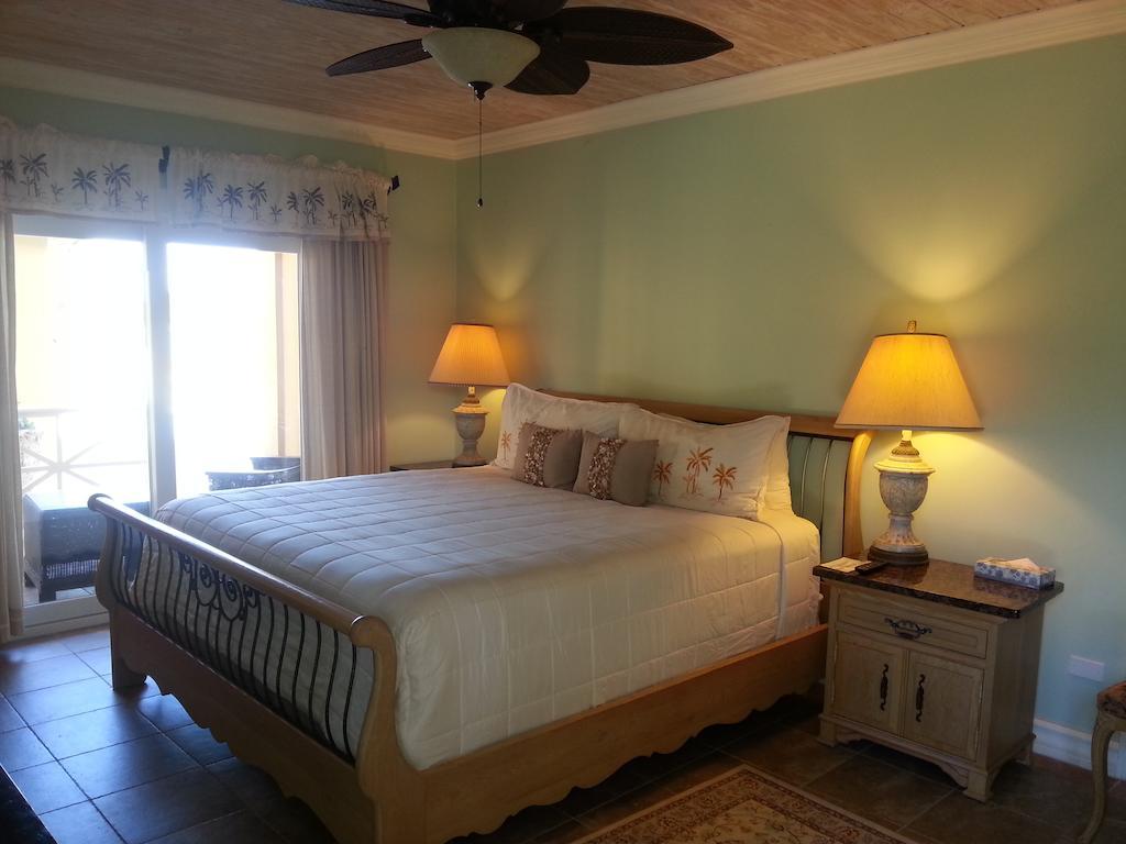Augusta Bay Bahamas, Exuma George Town Exterior foto